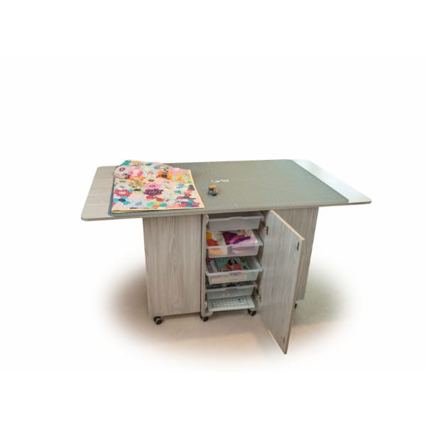 Horn The Maxi Hobby Table 2005