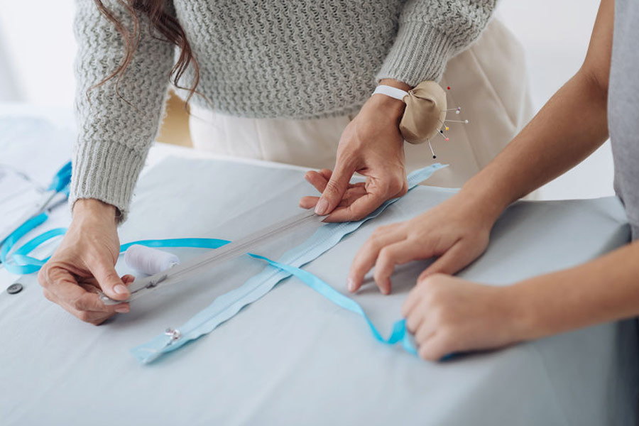 Zips and zippers sewing tutorials