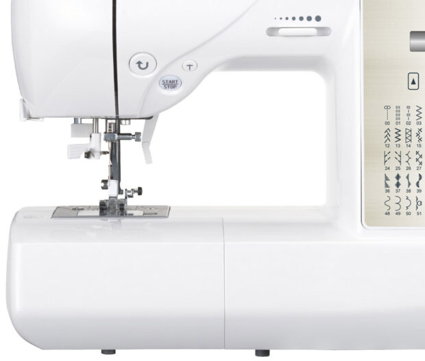 Jaguar DQS 403QSE sewing machine detail 1