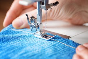 Sewing a prestressed jeans hem